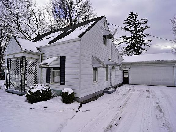 2nd image of 2650 Maitland Cir