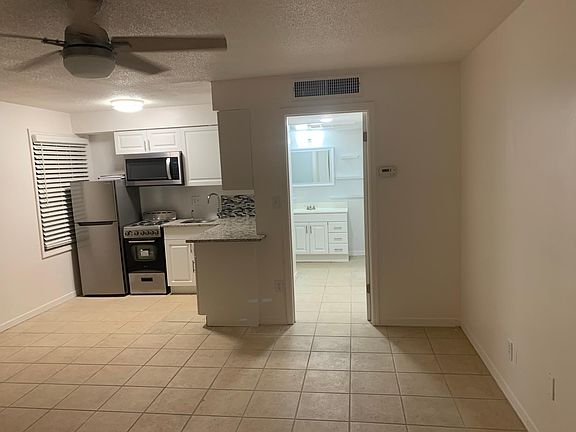 2nd image of 600 Georgetown A Dr