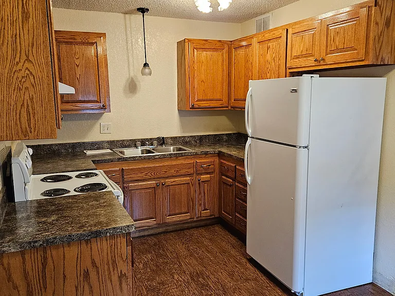 1900 E Okmulgee Ave #23 — Photo 1