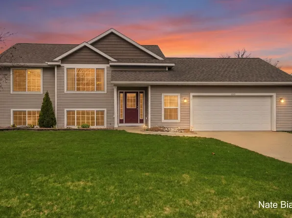 5315 Windfield Dr, Allendale, MI 49401