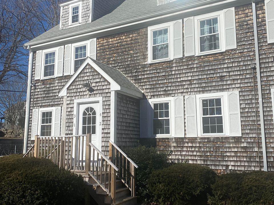 1st image of 6 Ropewalk Ct APT 2