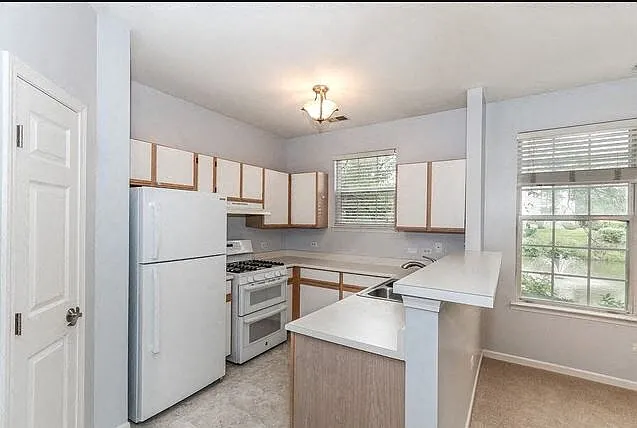 Randall Village — Photo 10
