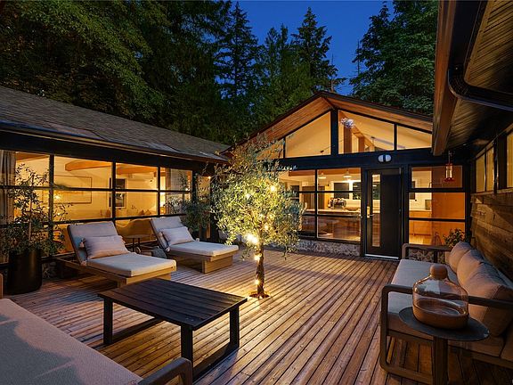 4th image of 5715 Old West Saanich Rd