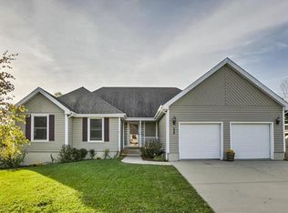 224 N Sunset Ln, Raymore, MO 64083