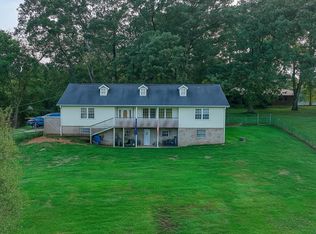 2215 Island Blvd, Sevierville, TN 37876