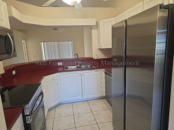 4th image of 4519 SW 7th Pl