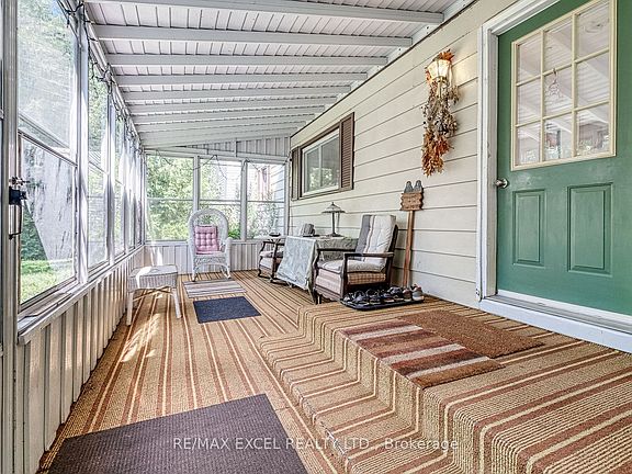 3rd image of 124 Moores Beach Rd