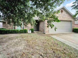 409 Amanda Ct, Whitehouse, TX 75791