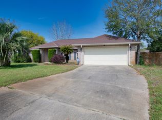 6904 Sea Shark Cir, Navarre, FL 32566
