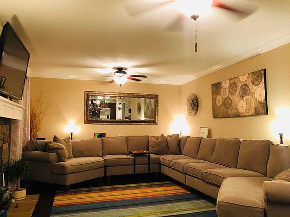 4th image of 309 Ivy Bend Cir