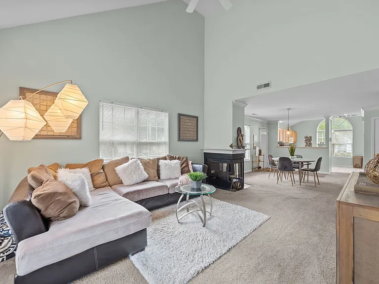 949 Pensford Dr — Photo 10