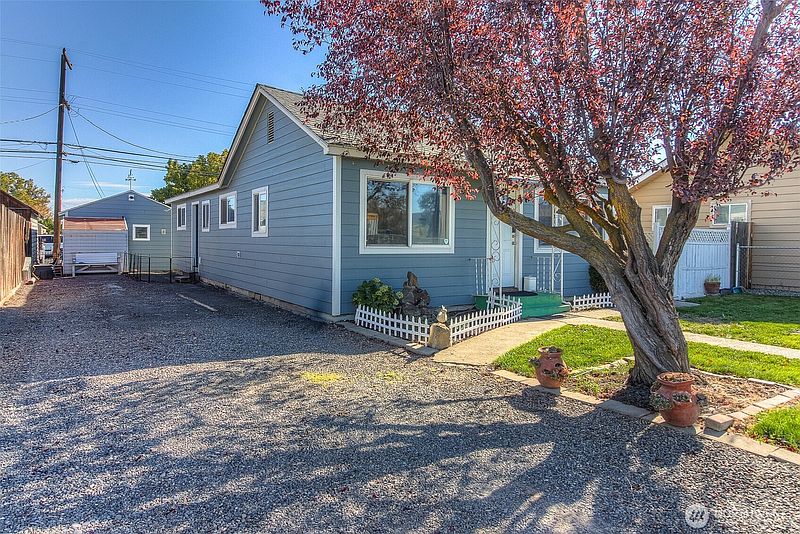 3rd image of 3209 S 2nd Street