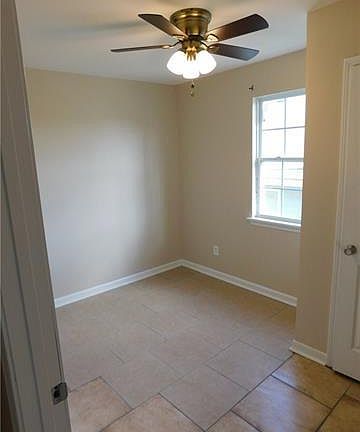 2nd image of 2223 Clouet St