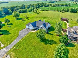 1716 N 2479th Rd, Ottawa, IL 61350