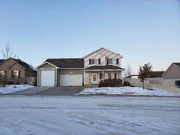 2nd image of 3343 Scott Dr