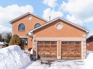 7 Nugent Ct, Barrie, ON L4N7A9