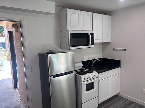 2nd image of 1757 17th St #10