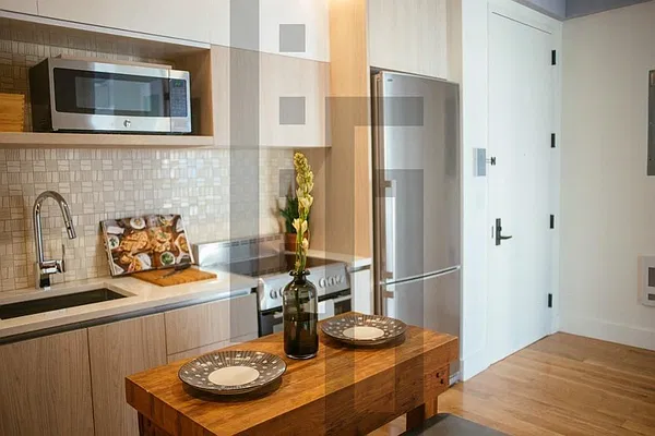 Rented by Loom Group | media 14