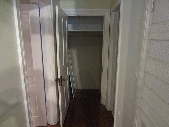 5th image of 2208 E Grace St