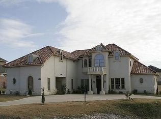 1724 High Valley Ln, Cedar Hill, TX 75104