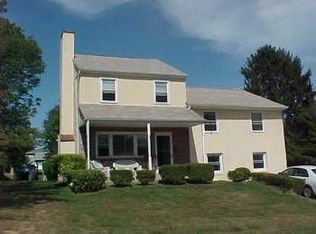 219 Carlton Dr, Broomall, PA 19008