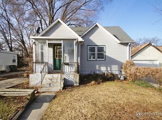 210 Clifton Dr, Round Lake Park, IL