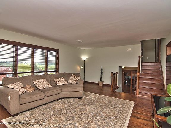 5th image of 406 Cedarwood Pl