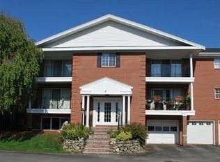 6 April Ln APT 21, Lexington, MA 02421