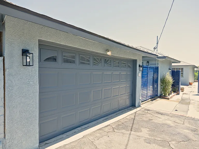 3710 Glenridge Dr — Photo 25