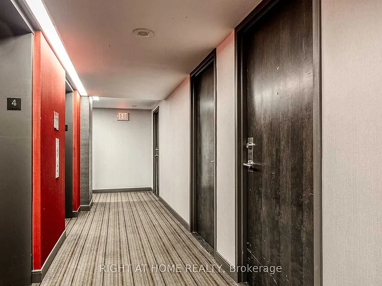 22 Wellesley St E #502 — Photo 6