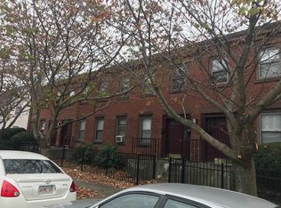 74 Chestnut St #B, Chicopee, MA 01013