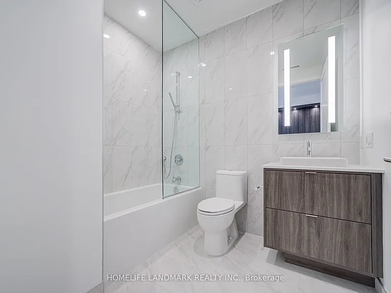 858 Dupont St #Penthouse 06 — Photo 14