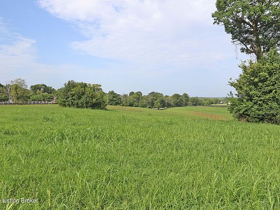3rd image of 1107 Equestrian Lakes Ln