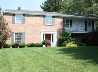 2674 Quail Hill Dr, Pittsburgh, PA 15241