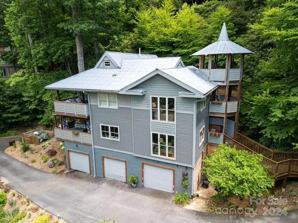 257 Summer Haven Rd, Swannanoa, NC 28778