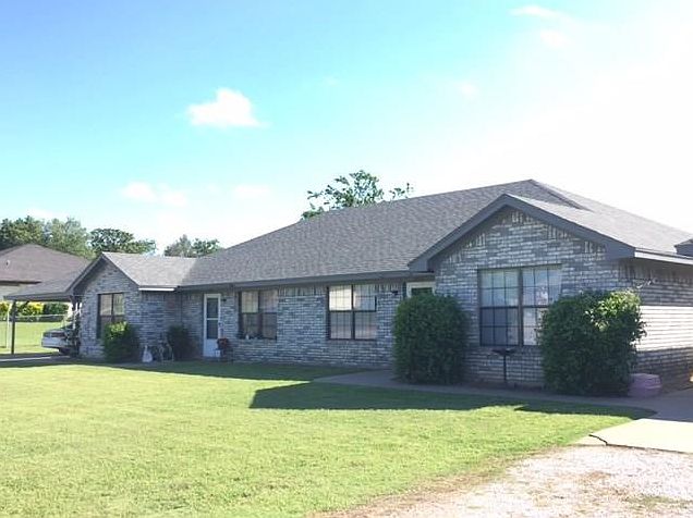 1st image of 3700 Country Ln