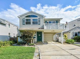 73 Sintsink Dr E, Port Washington, NY 11050