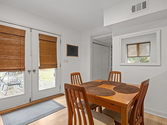 3rd image of 2811 Gordon St