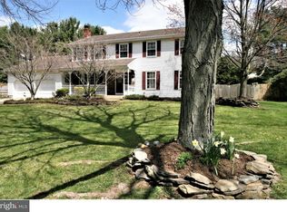 6 Riverview Dr, Ewing, NJ 08628