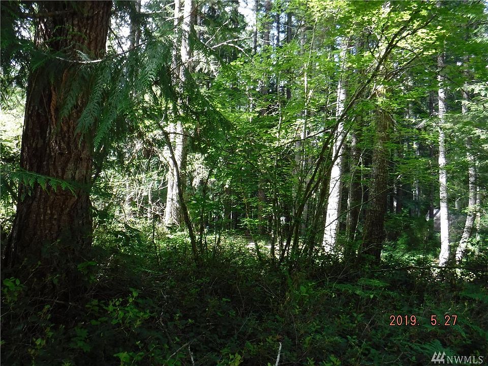 2nd image of 1030 N Potlatch Dr