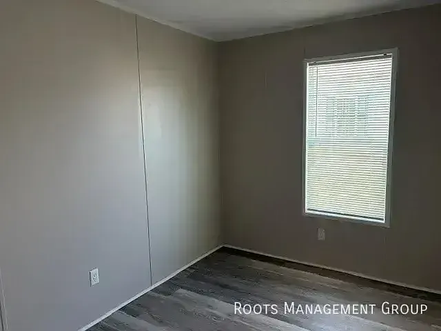 2300 E Philip Ave #23 — Photo 9