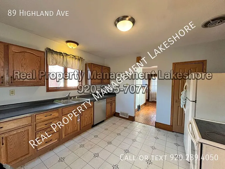 89 Highland Ave — Photo 10