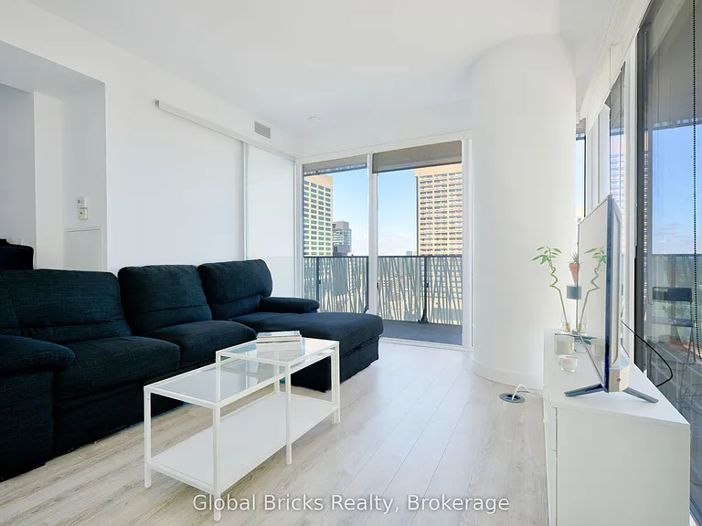 42 Charles St E #2509 — Photo 11
