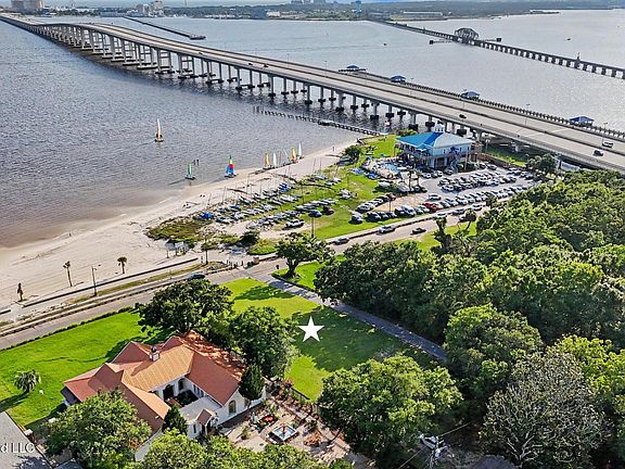 2nd image of 201 Front Beach Dr
