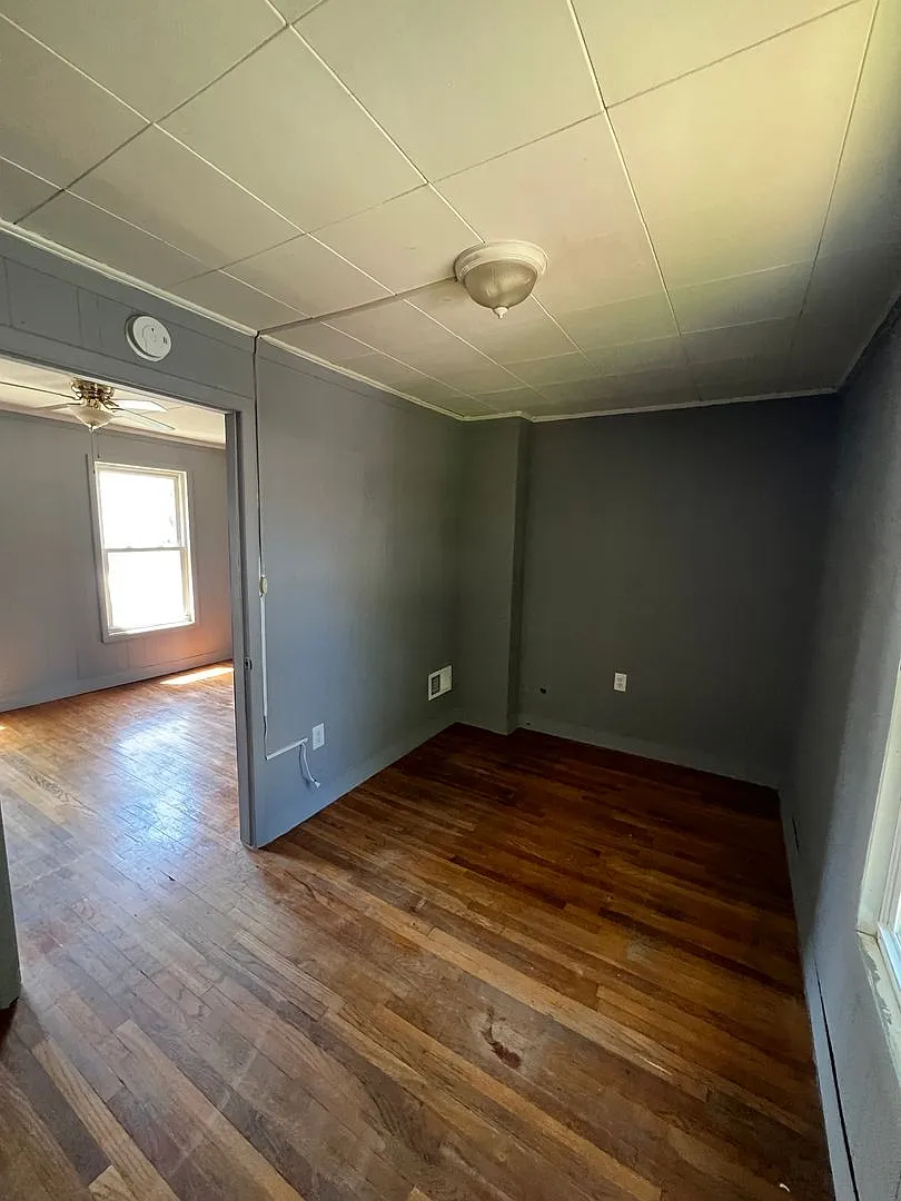 42 Woodward Ave, Gloversville, NY 12078 — Photo 3