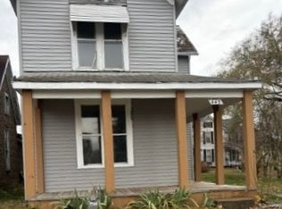 445 N 3rd St, Cambridge, OH 43725