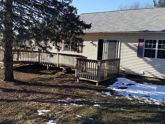 Side of house w/deck off kitchen