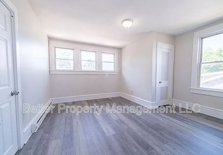 220 W Plum St #2 — Photo 6