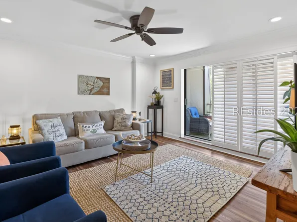 18 Lighthouse Ln APT 1046, Hilton Head Island, SC 29928