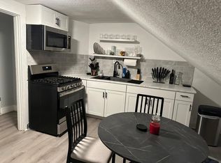 16 Scott Rd APT 3, Cumberland, RI 02864